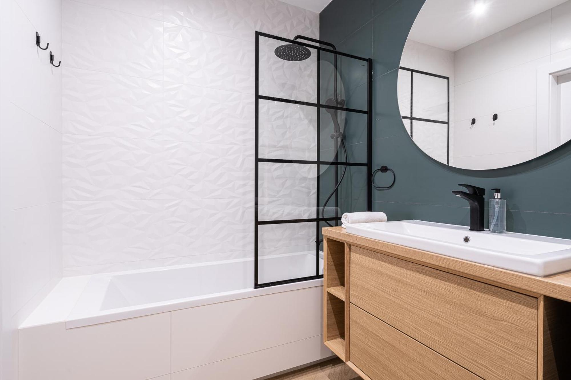 Rentplanet - Przedmiescie Olawskie Wrocław Exteriör bild